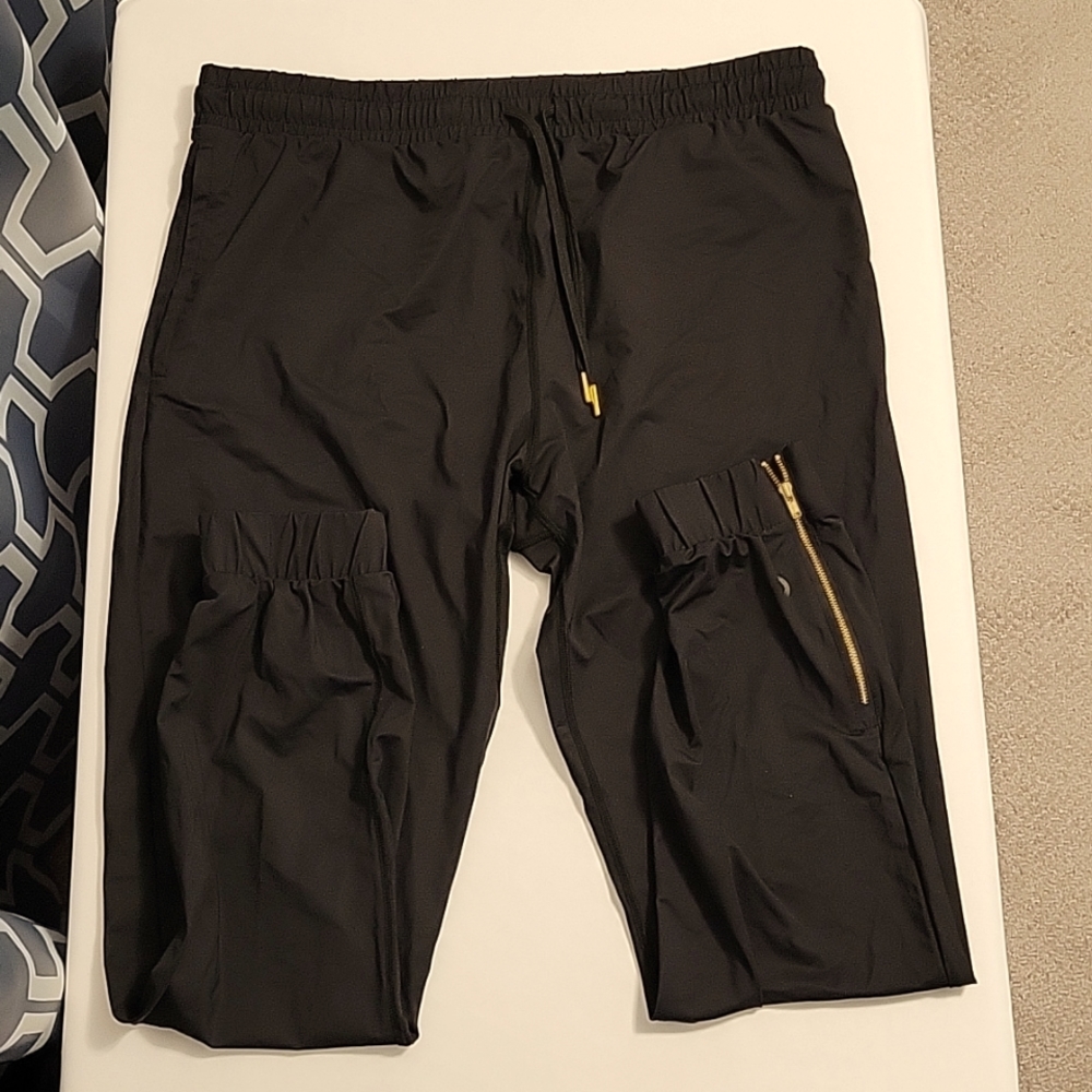 BRAND - ZYIA ACTIVE, SIZE - L, COLOR - BLACK